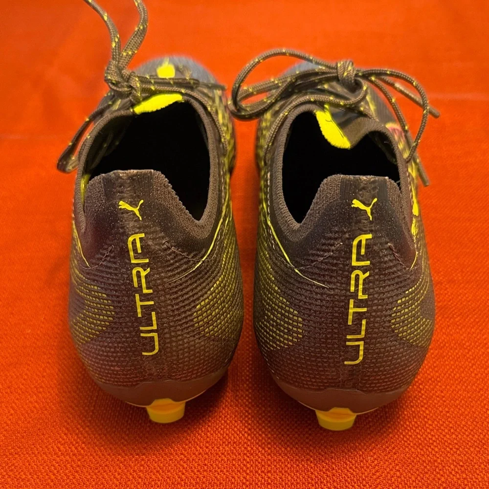 Puma Ultra 5 pro FG/AG Men's Soccer Cleats size 7